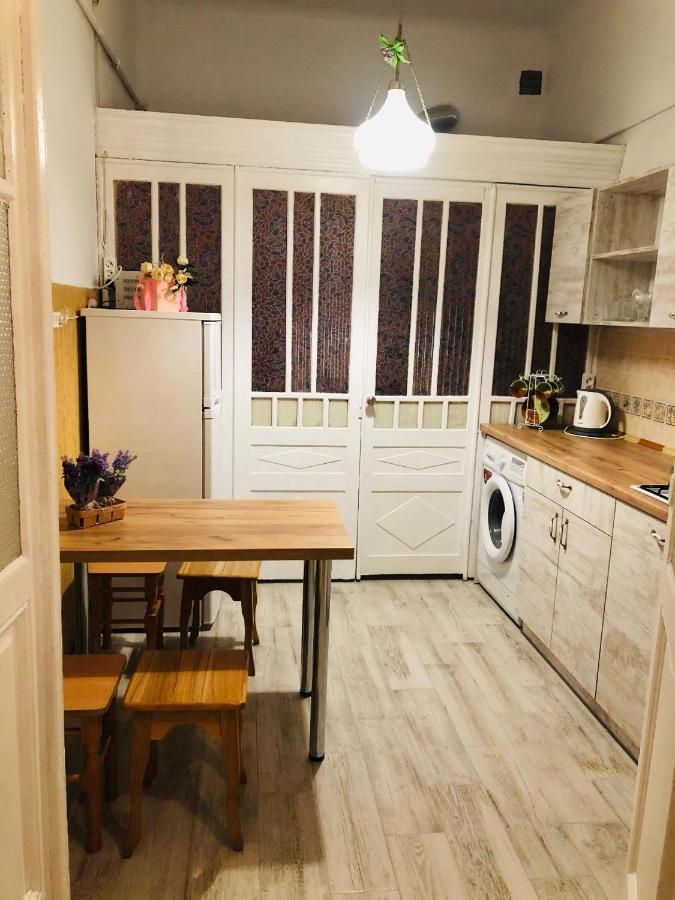 Vintage Apartment 2 Rooms With Balcony 리비프 외부 사진