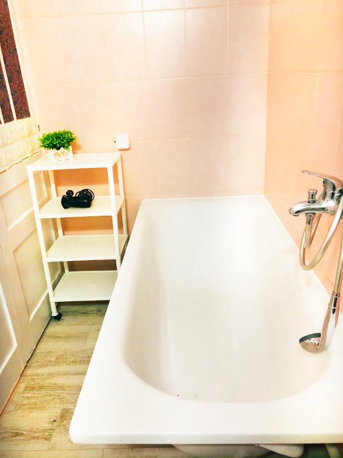 Vintage Apartment 2 Rooms With Balcony 리비프 외부 사진