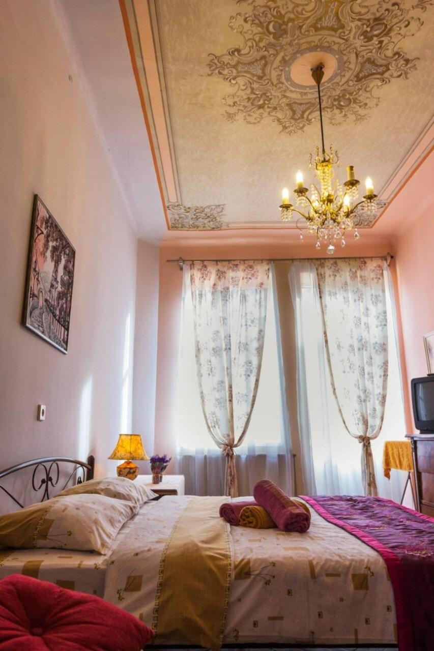 Vintage Apartment 2 Rooms With Balcony 리비프 외부 사진